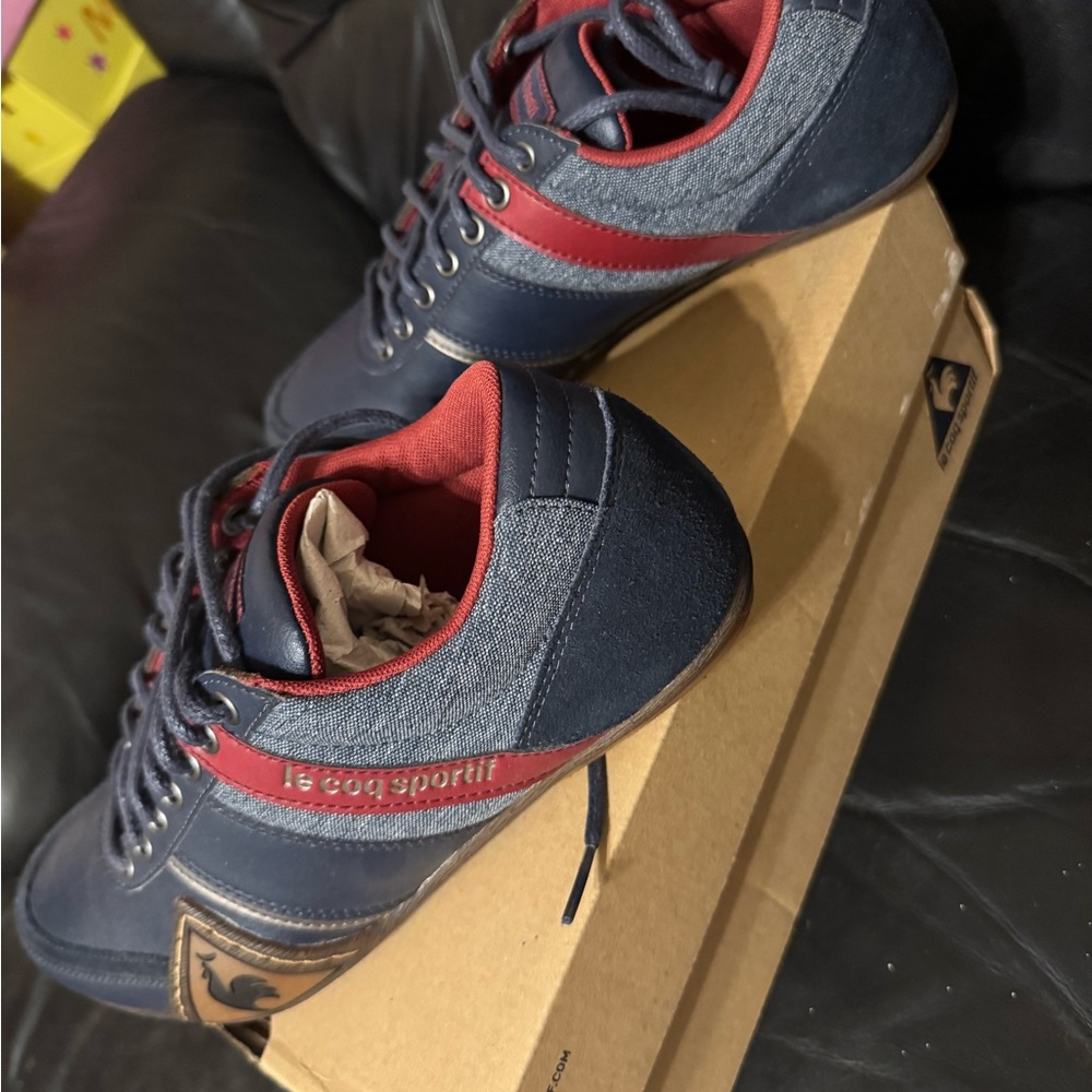 Le Coq Sportif Men's Blue and Red Sneakers